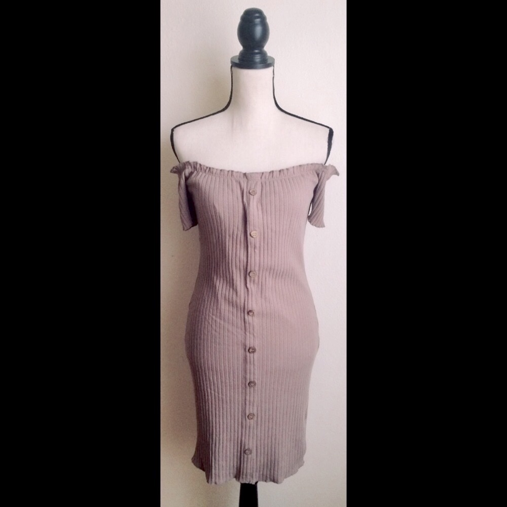 Khaki Beige Tan Dress: Cold Shoulder Style W/ Short Sleeves, Sz. Xl- Fits M